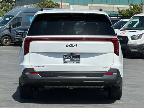 New 2026 Kia Carnival SX Prestige FWD image 5