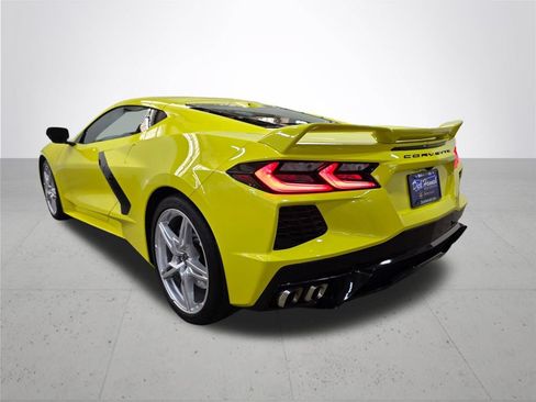 Used 2021 Chevrolet Corvette Stingray Premium Cpe w/ Z51 Performance Package RWD image 13