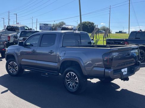 Used 2021 Toyota Tacoma TRD Sport w/ TRD Premium Sport Package RWD image 5