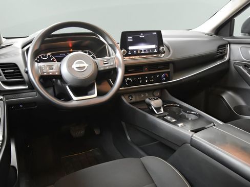 Used 2024 Nissan Rogue S FWD image 30