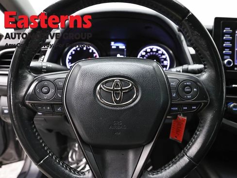 Used 2023 Toyota Camry SE FWD image 10