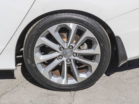 Used 2014 Honda Accord Sport image 8
