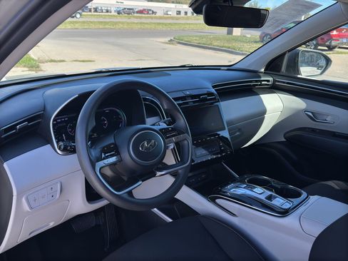 Used 2024 Hyundai Tucson SEL image 12