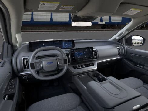 New 2026 Ford Expedition Active AWD/4WD image 9