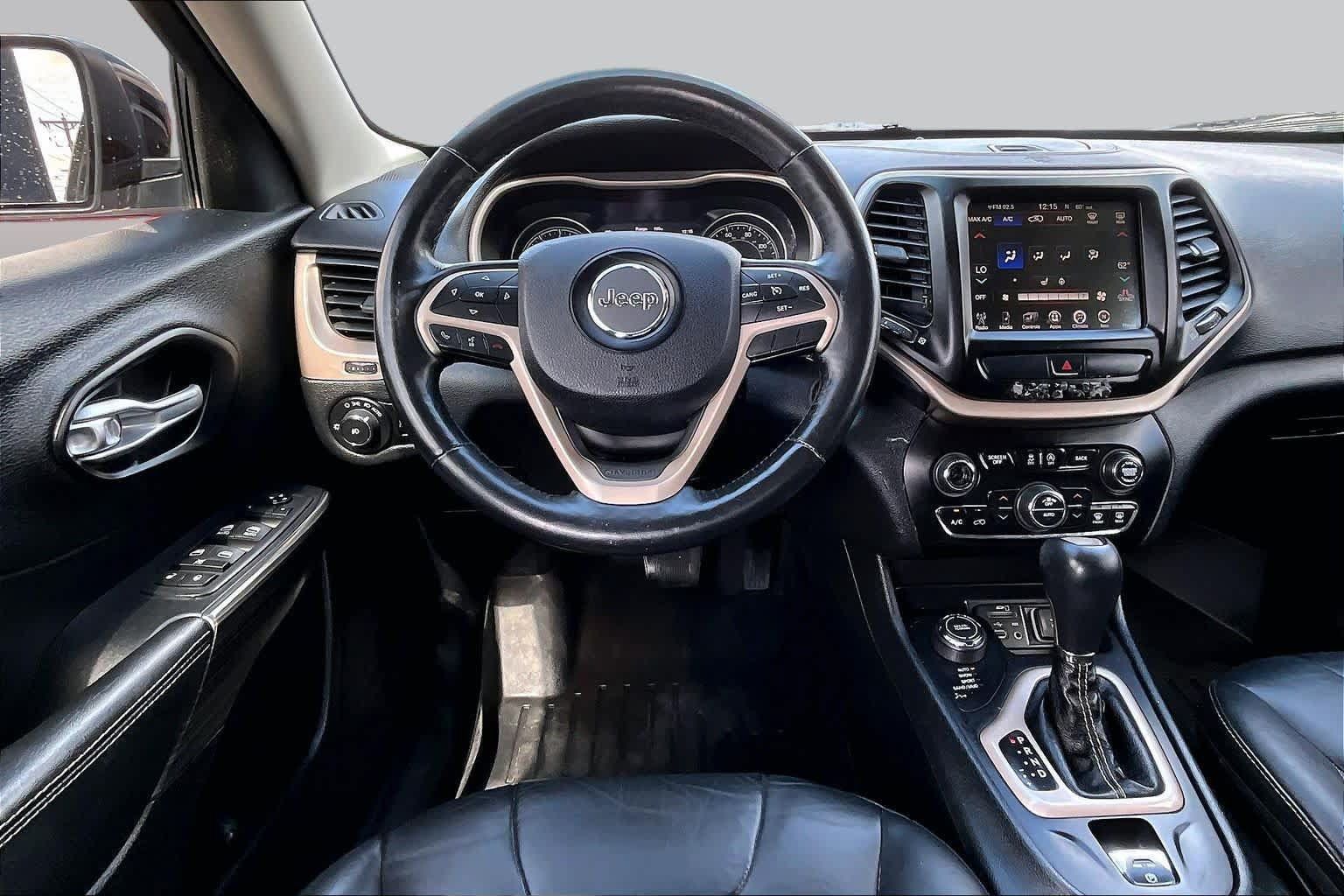 Used 2015 Jeep Cherokee Limited AWD/4WD image 6