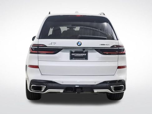 Used 2023 BMW X7 xDrive40i w/ Executive Package AWD/4WD image 4