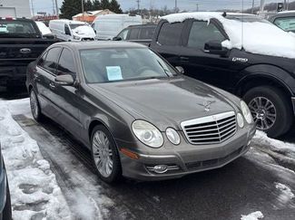 Used 2008 Mercedes-Benz E 350 4MATIC Sedan video 1