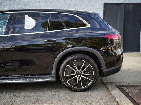 Used 2023 Mercedes-Benz EQS 450+ SUV image 12