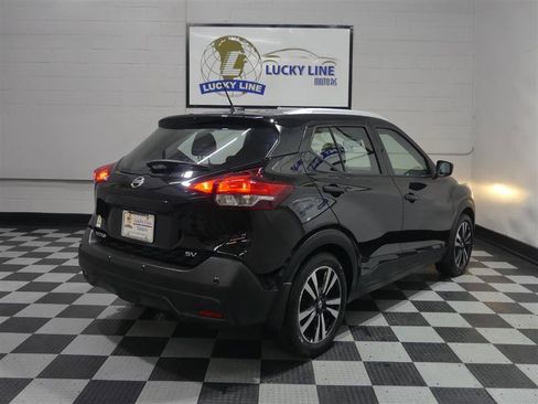 Used 2020 Nissan Kicks SV FWD image 10