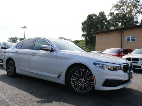 Used 2020 BMW 530i xDrive w/ Convenience Package image 6
