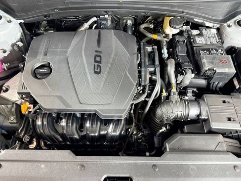 Used 2025 Kia Sportage SX image 29