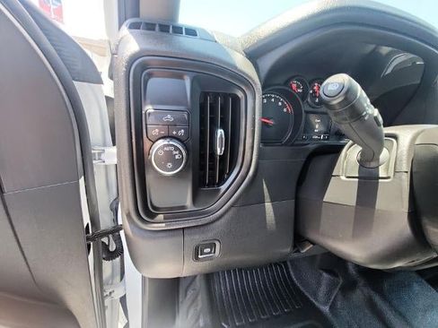 Used 2025 Chevrolet Silverado 1500 W/T RWD image 17