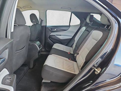Used 2020 Chevrolet Equinox LS FWD image 24