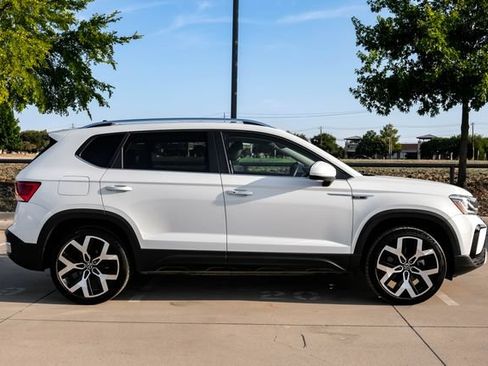 Used 2022 Volkswagen Taos SEL AWD/4WD image 7
