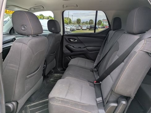 Used 2020 Chevrolet Traverse LS image 13