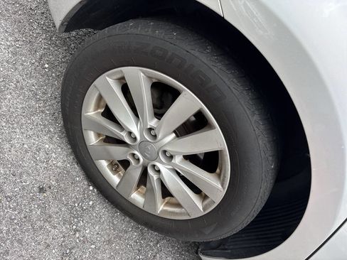 Used 2014 Kia Forte LX w/ Popular Package FWD image 5