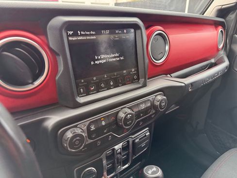 Used 2020 Jeep Wrangler Unlimited Rubicon image 36