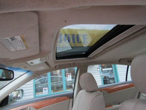 Used 2006 Toyota Avalon Limited image 12