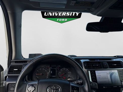 Used 2020 Toyota 4Runner SR5 Premium w/ Moonroof Package AWD/4WD image 10