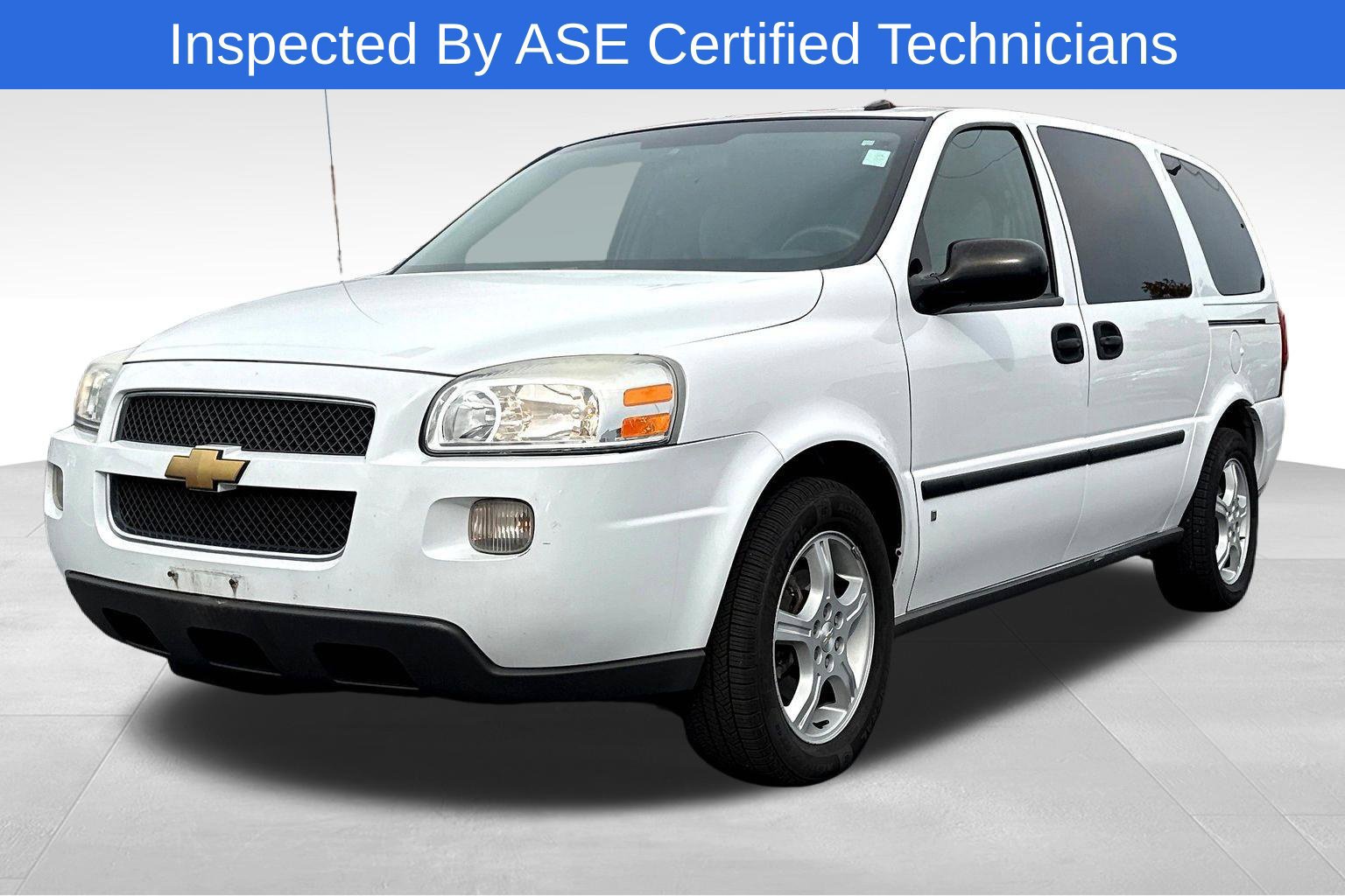 Used 2008 Chevrolet Uplander LS w/ Climate Package FWD image 2