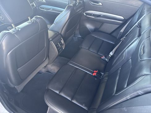 Used 2020 Cadillac XT4 Premium Luxury image 12