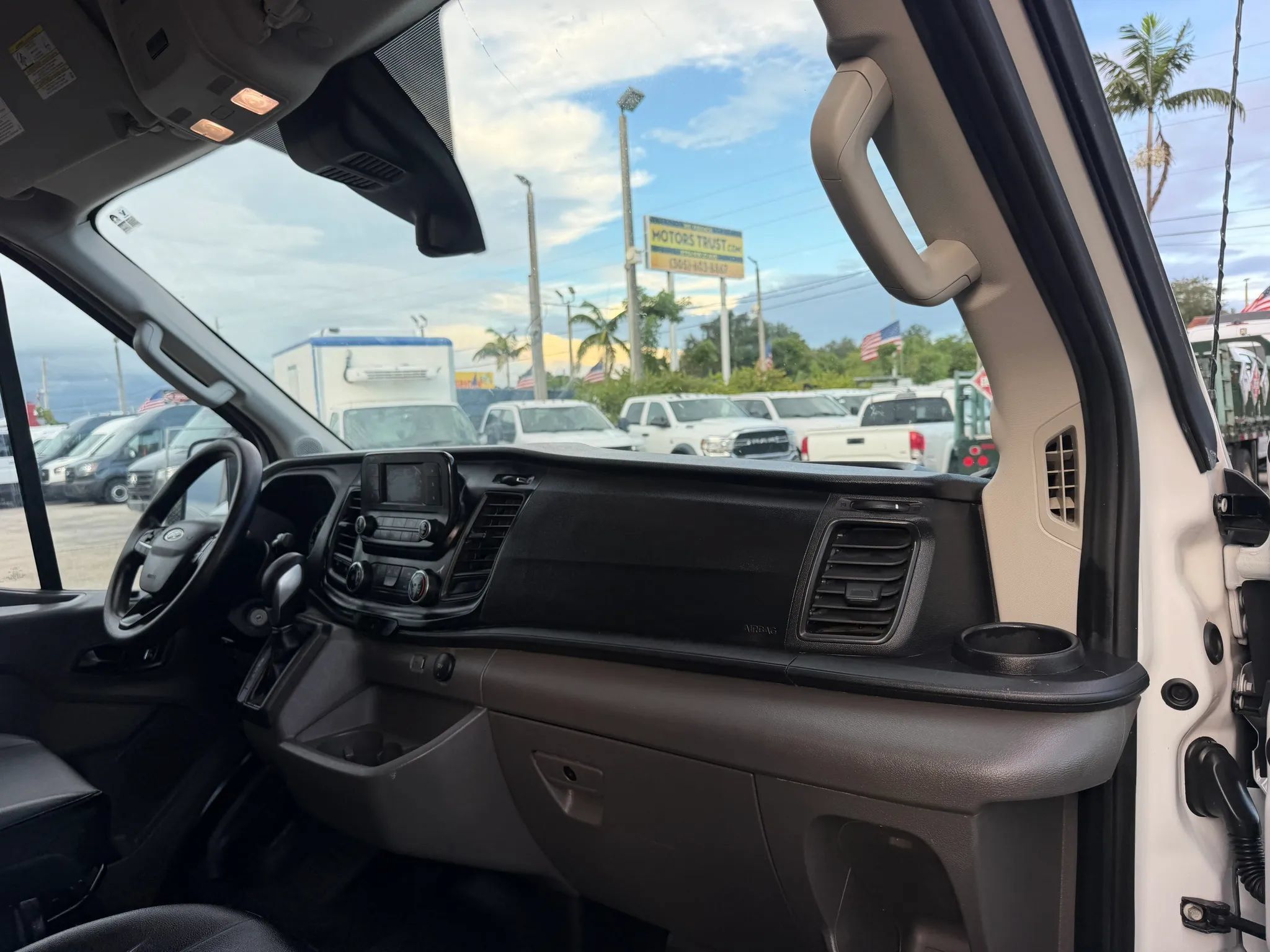 Used 2023 Ford Transit 250 148 High Roof Extended w/ Load Area Protection Package RWD image 17