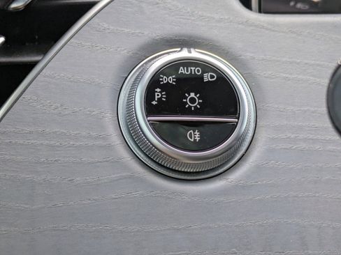 Certified 2025 Mercedes-Benz E 53 AMG e 4MATIC Sedan image 27