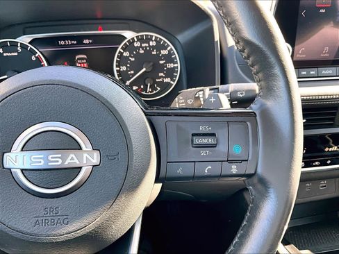 Used 2023 Nissan Rogue SV w/ SV Premium Package image 24