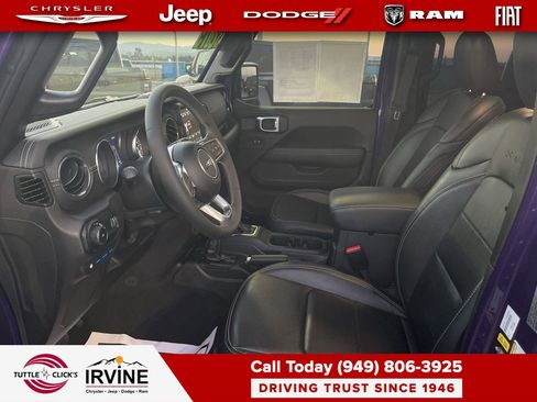 Used 2023 Jeep Wrangler Sahara image 17