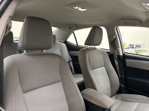 Used 2015 Toyota Corolla LE image 23