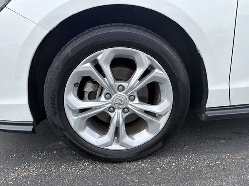 Used 2024 Honda Accord LX image 11