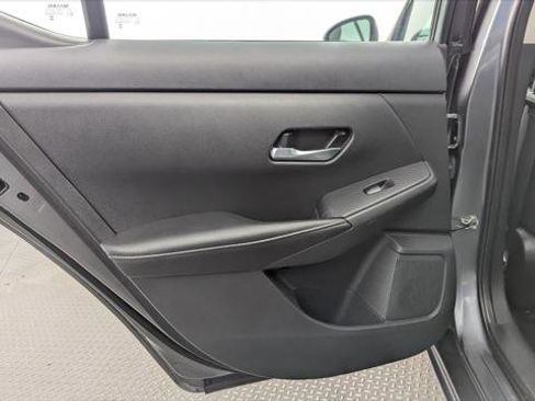 Used 2023 Nissan Sentra SV FWD image 16
