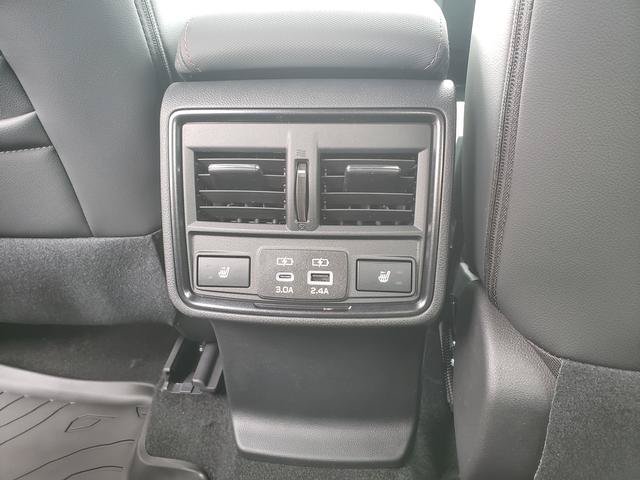 Certified 2026 Subaru Forester Touring AWD/4WD image 13