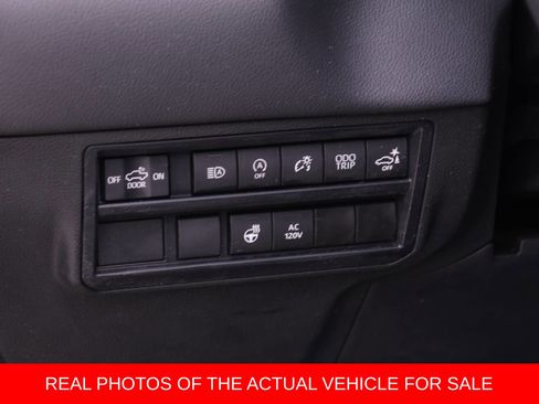 Used 2023 Toyota Tundra Limited AWD/4WD image 15