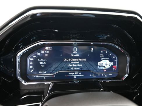 Used 2025 GMC Sierra 1500 Elevation w/ Preferred Package image 16