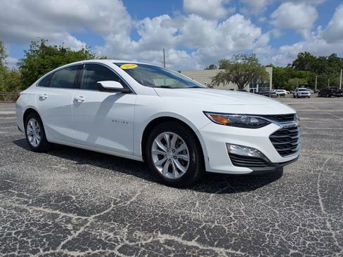 Used 2024 Chevrolet Malibu LT image 2