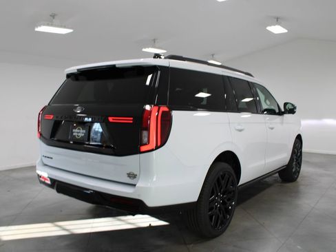 New 2026 Ford Expedition Platinum w/ Stealth Performance Package image 8