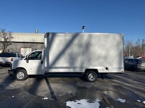 New 2025 Chevrolet Express 3500 w/ Power Convenience Package RWD image 2