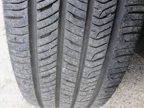 Used 2011 Ford Escape Limited w/ 302A Rapid Spec Order Code image 32