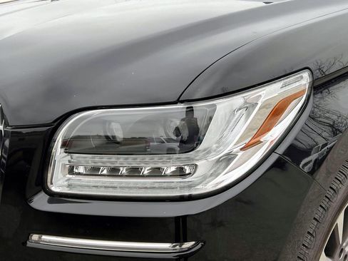 Used 2020 Lincoln Navigator L Reserve w/ Equipment Group 201A Reserve AWD/4WD image 11