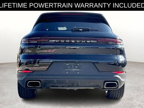 Used 2024 Porsche Cayenne image 6