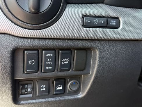 Used 2019 Nissan Titan PRO-4X AWD/4WD image 18