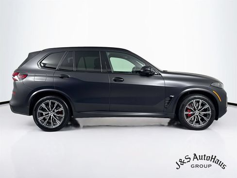 Used 2026 BMW X5 xDrive40i w/ M Sport Package AWD/4WD image 8