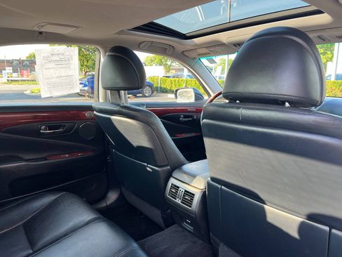 Used 2011 Lexus LS 460 AWD w/ Luxury Value Edition image 26