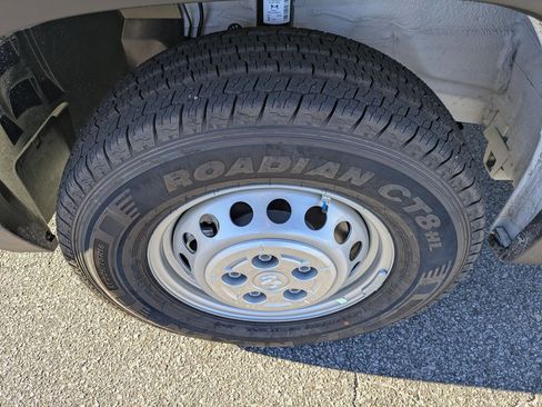 New 2026 RAM ProMaster 1500 w/ Convenience Group image 9