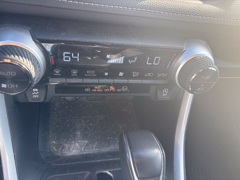 Used 2023 Toyota RAV4 XLE Premium FWD image 26