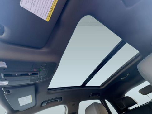 New 2025 Audi Q3 2.0T Premium image 15