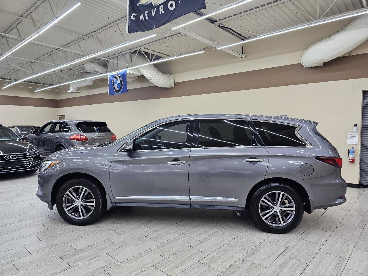 Used 2020 INFINITI QX60 Pure FWD image 9