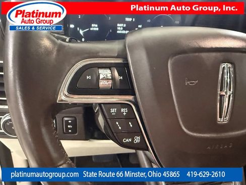 Used 2020 Lincoln Navigator Black Label w/ Cargo Convenience Package AWD/4WD image 16