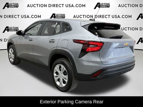 Used 2025 Chevrolet Trax LS image 5